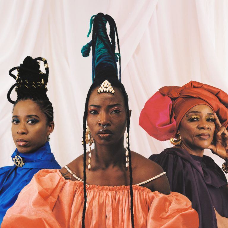 Kuvassa Fafa Ruffino, Dobet Gnahoré ja Mamani Keïta.