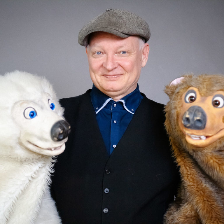 In photo: Petteri Hakanen and the bears