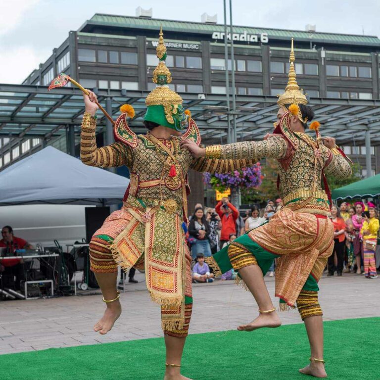 Two thai dancers.