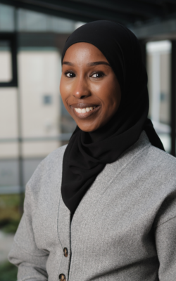 Idil Hussein -henkilökuva